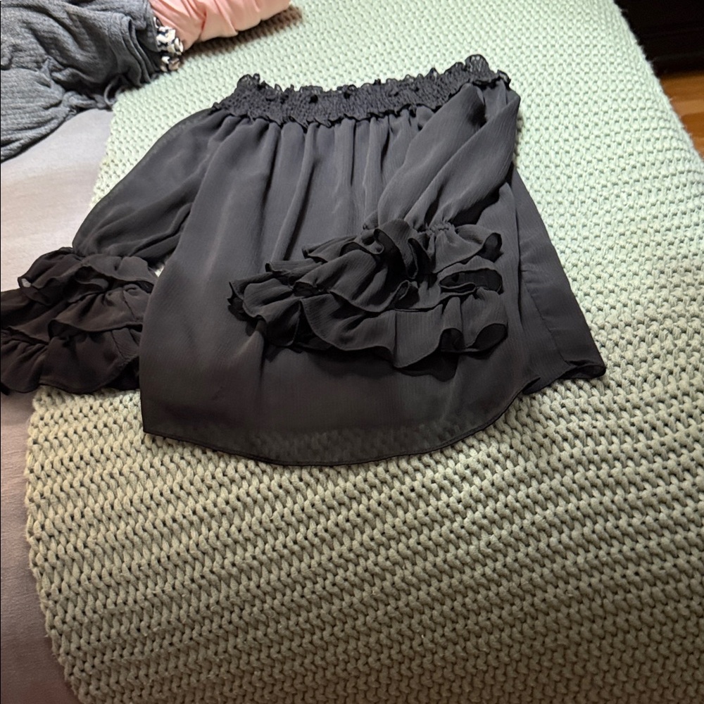 CeCe Black Ruffle Off-Shoulder Top